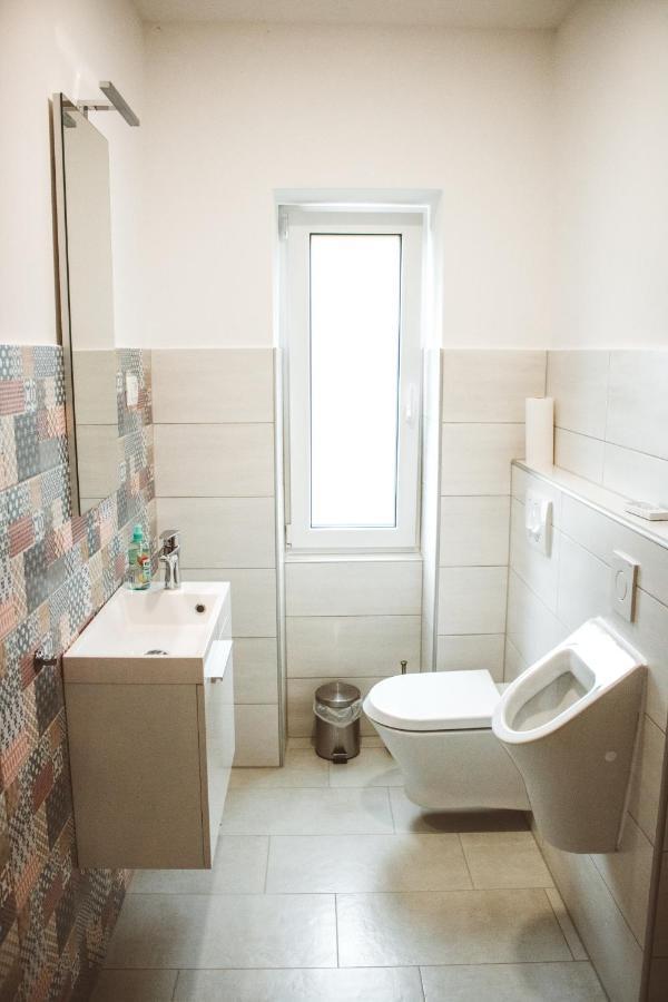 Entoli Apartment Podnanos Екстер'єр фото